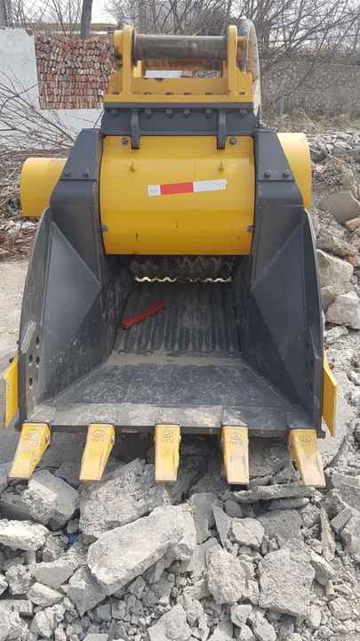 Benna Demolitrice Idraulica pe - Heavy Equipment With Bucket recensione e prezzo