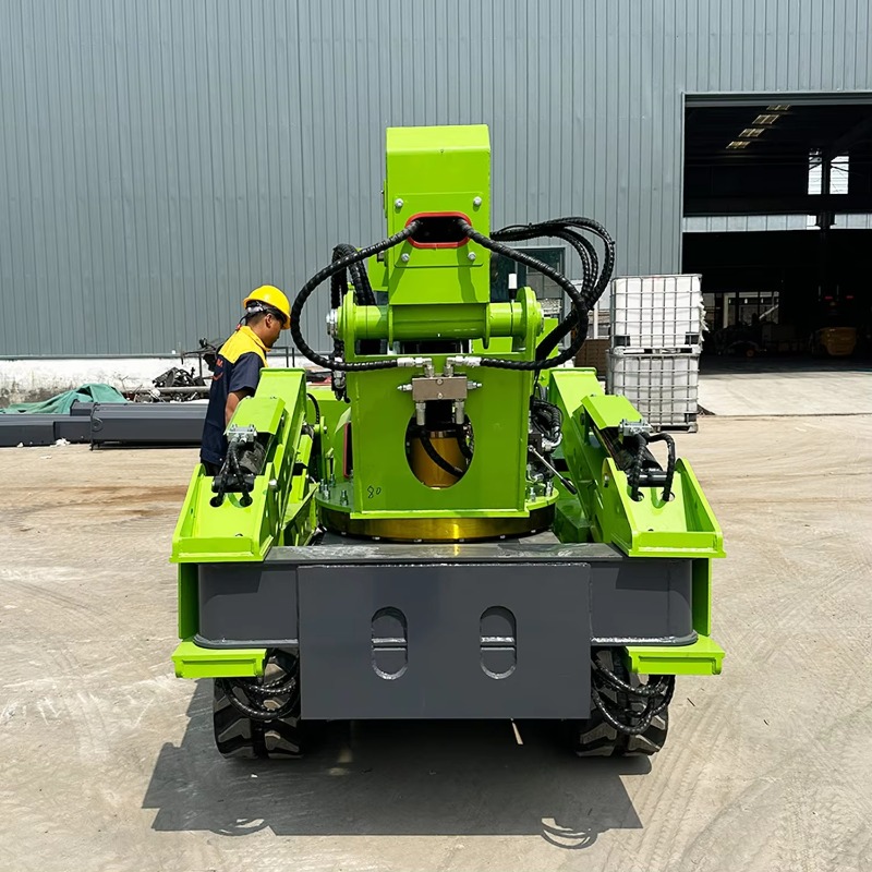 Mini Gru Cingolata Compatta a  - Compact Crawler Boom Lift recensione e prezzo