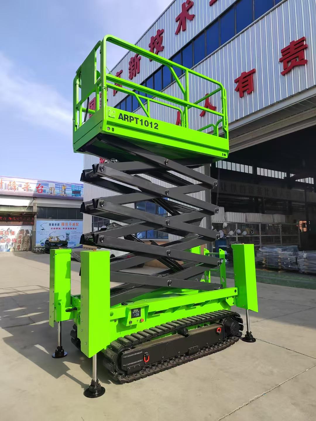 Piattaforma di Lavoro Aerea Co - Compact Crawler Boom Lift recensione e prezzo